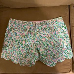 Lilly Pulitzer size 4 scalloped shorts